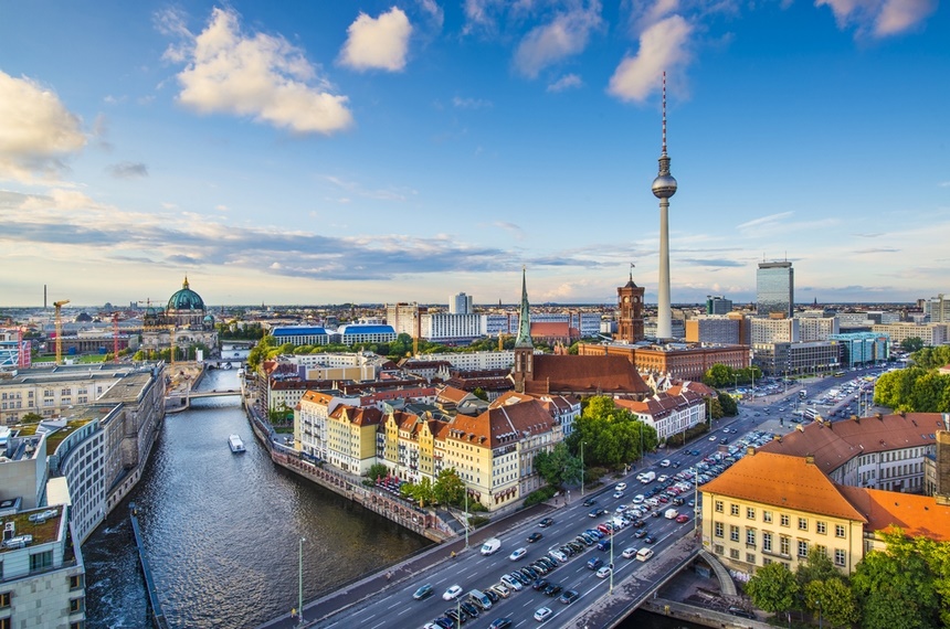 "The Responsible City: circular metabolism of Berlin" study tour during second Hi4CSR Learning Activity